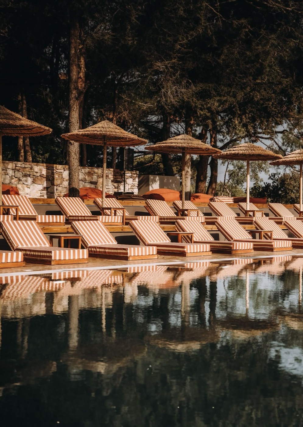 Pool club